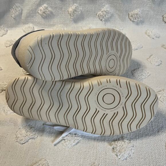 New Balance Men’s Size 6 Women’s Size 7.5 CT302OA White Cream Chunky Dad Sneaker - Picture 7 of 8